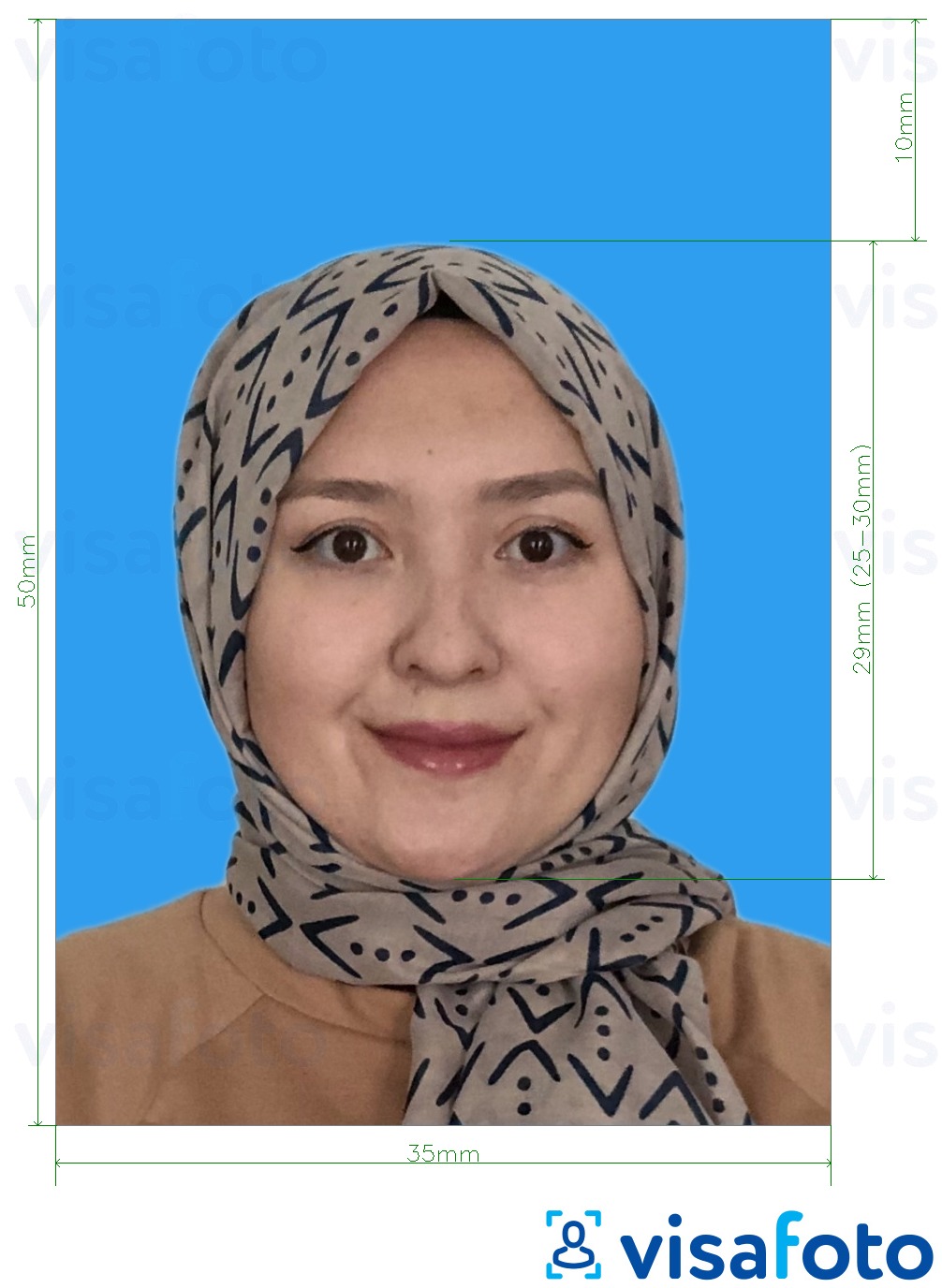 Приклад фотографії для Малайзія паспорт 35x50 мм синьому тлі з точними специфікаціями розміру